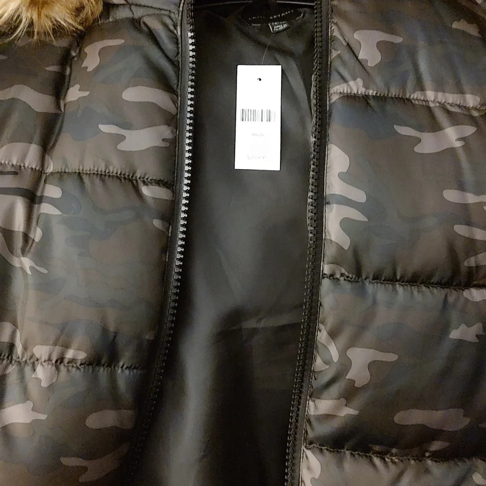 Jacket - Picture 6 of 6